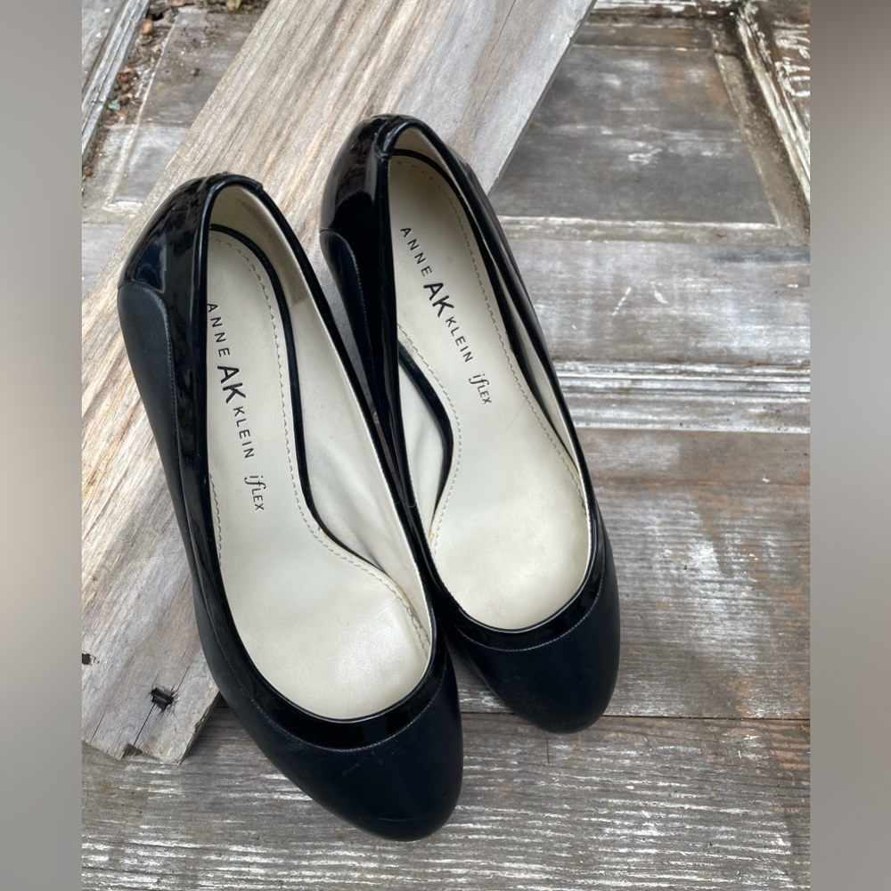 Anne Klein dress shoes